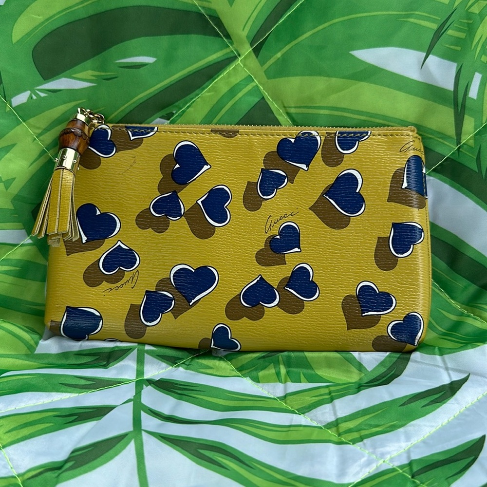 Gucci Heartbeat Yellow Wallet